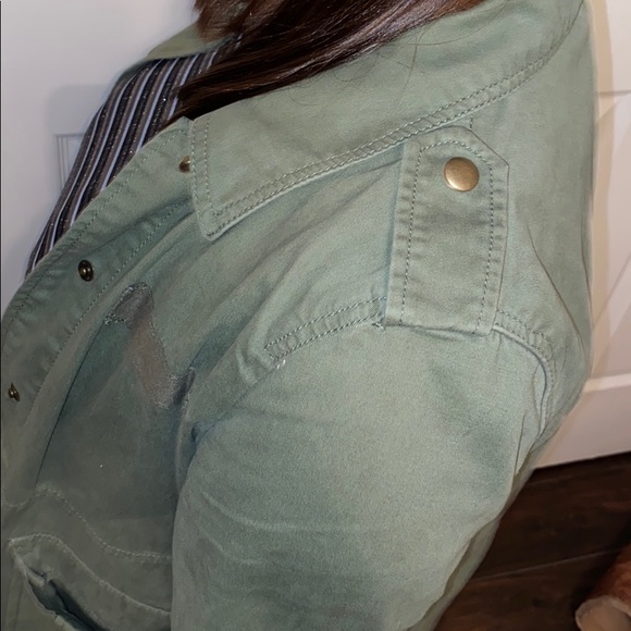 Gap Trench Coat - Picture 3 of 7